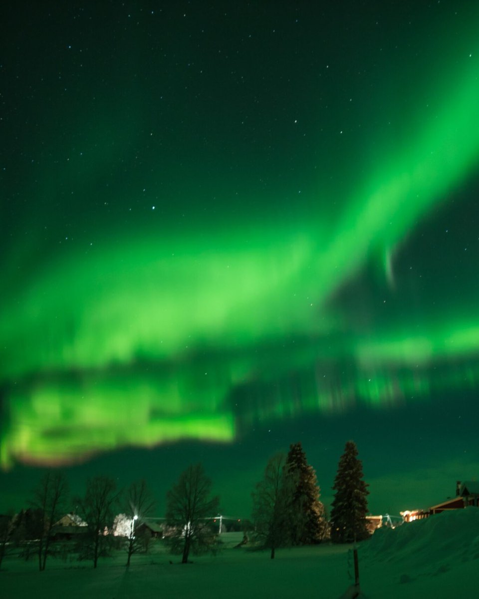 'From simple moments like stepping out of my log cabin into a picture-perfect snowy landscape, to seeing the spectacular Northern Lights dancing across the sky, it’s impossible to sum up how special this experience was.' - Emma Book Emma's trip: bit.ly/43bECLC