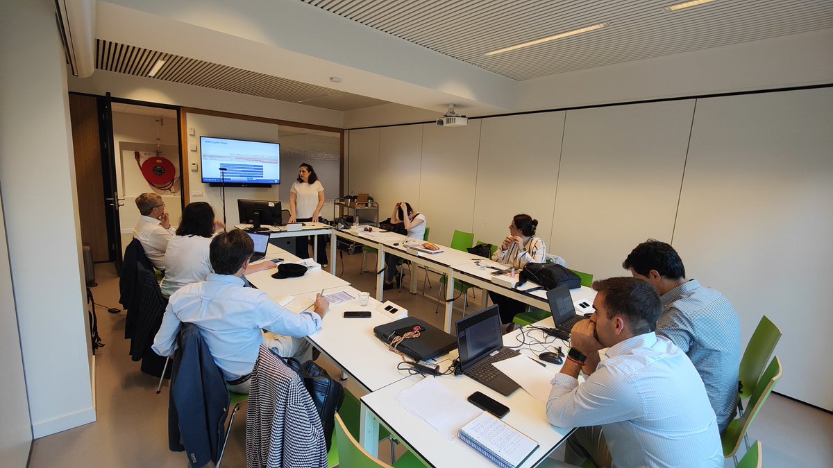 RESOURCE tweet media