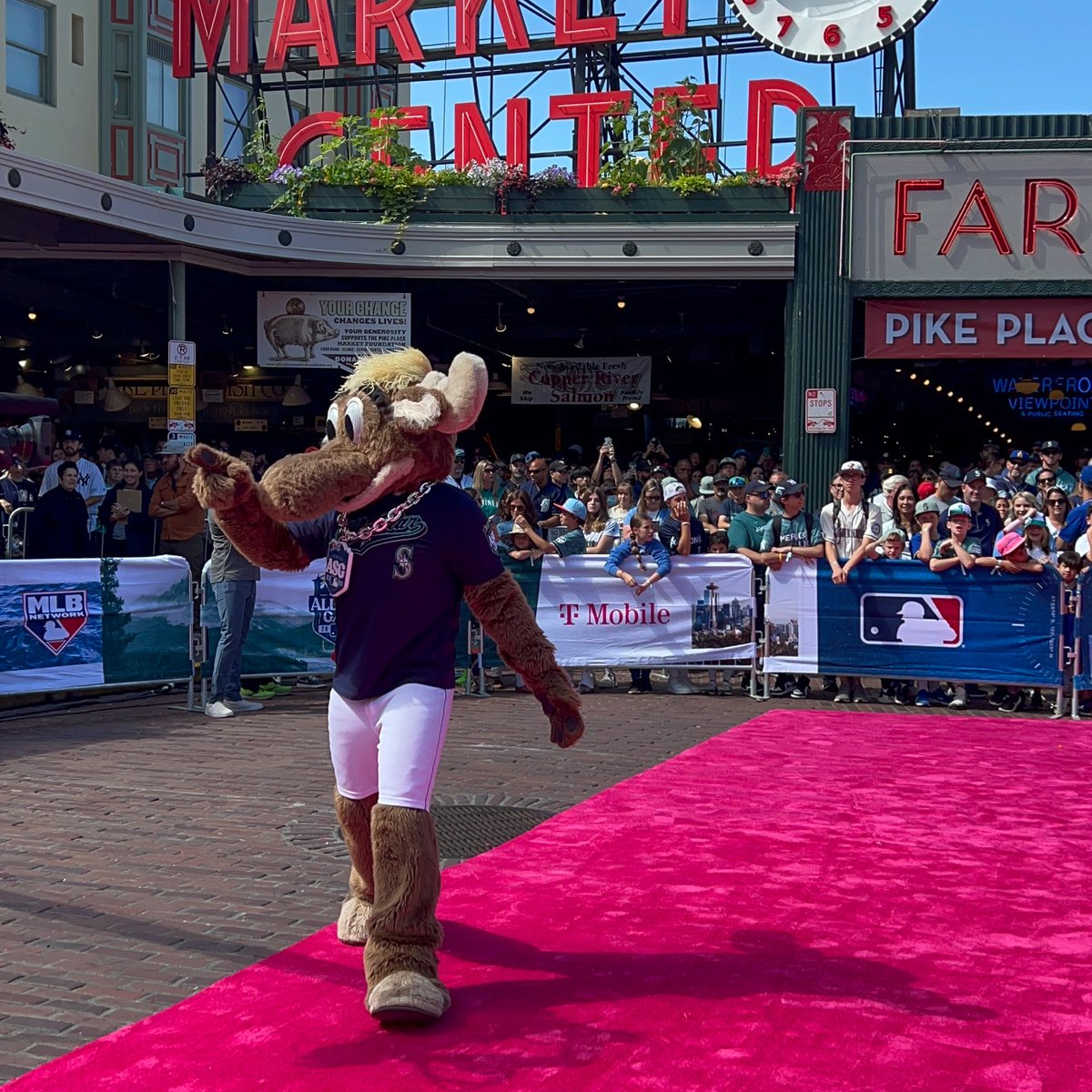 Mariner Moose tweet media