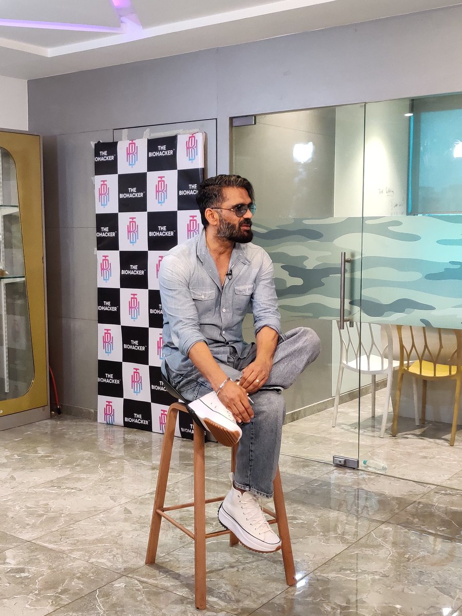 ShettySena's tweet image. Fitness icon of india  ❣️
#Sunielshetty sir #Biohacker