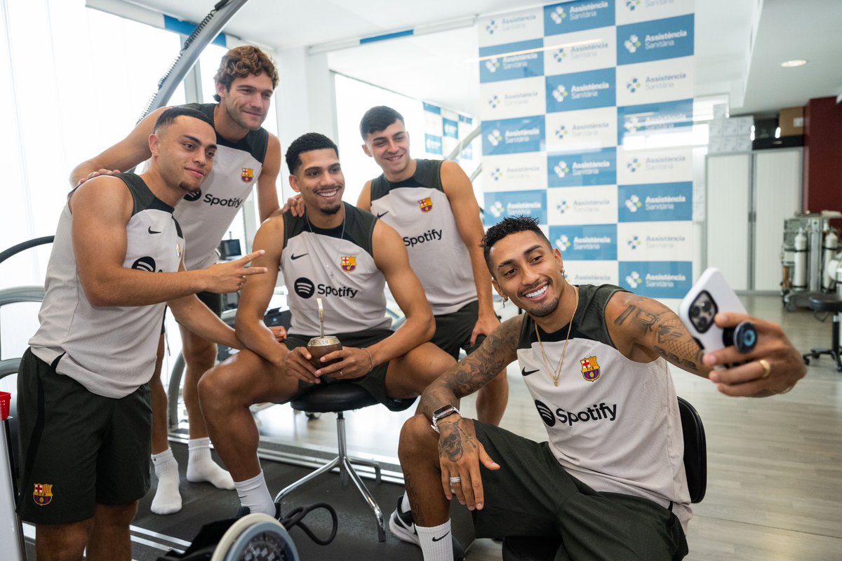 It’s nice to be back! Let’s get to work 🫶🏽🔵🔴 <a href="/FCBarcelona/">FC Barcelona</a>