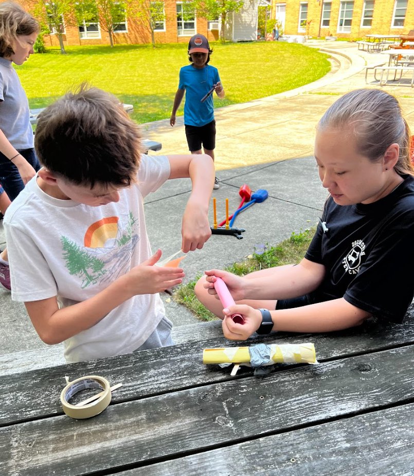 nkhsrobotics's tweet photo. We were beating the heat with a water balloon drop and stomp rockets at NORTH Summer STEM Camp! Teamwork made these activities a blast! https://t.co/S7oR1qnw0b