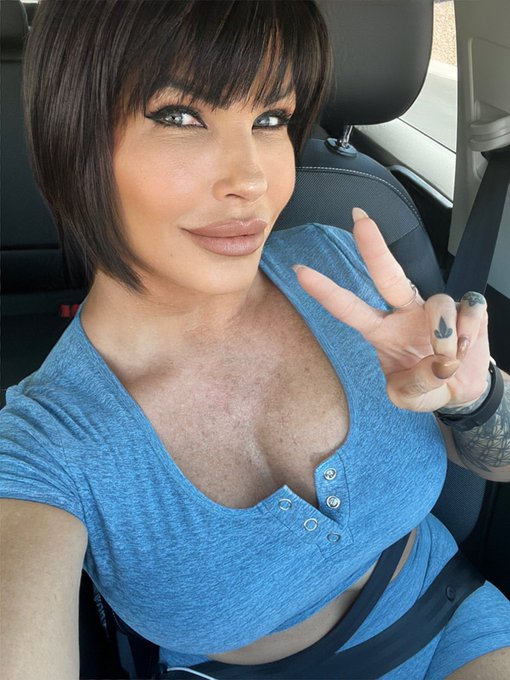 No bra season!! ✌🏼☺️ #FreeTheTaTas https://t.co/xmLn0zb2Zs<a href="/tag/freethetatas"class="tags">#FreeTheTaTas</a>