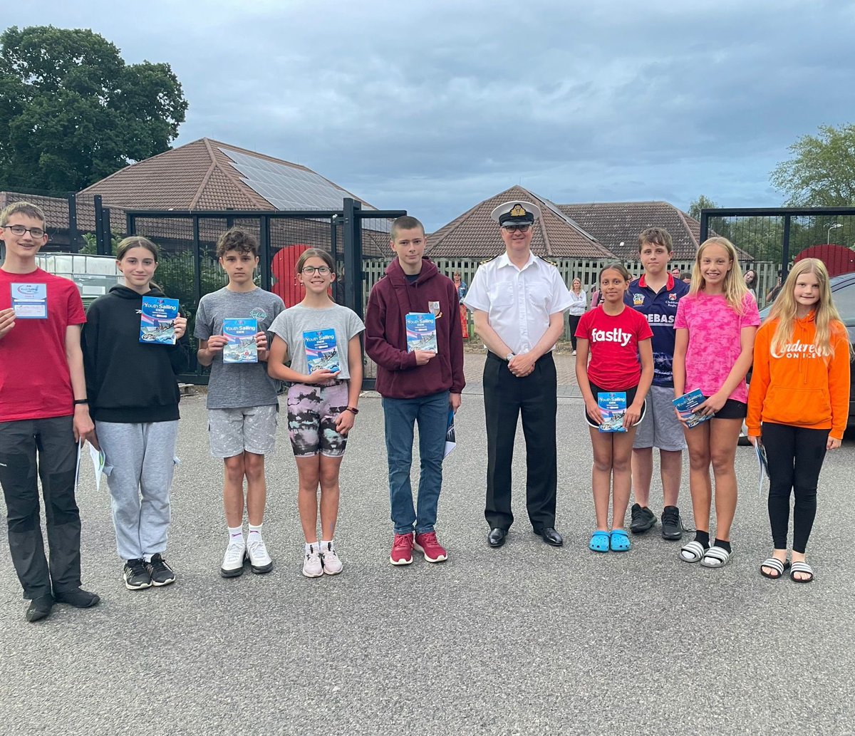 Huge congratulations to all our Cadets who received their awards last night!  A special mention goes to Cadet Corporal Thalia who received her Silver Duke of Edinburgh award 🫡