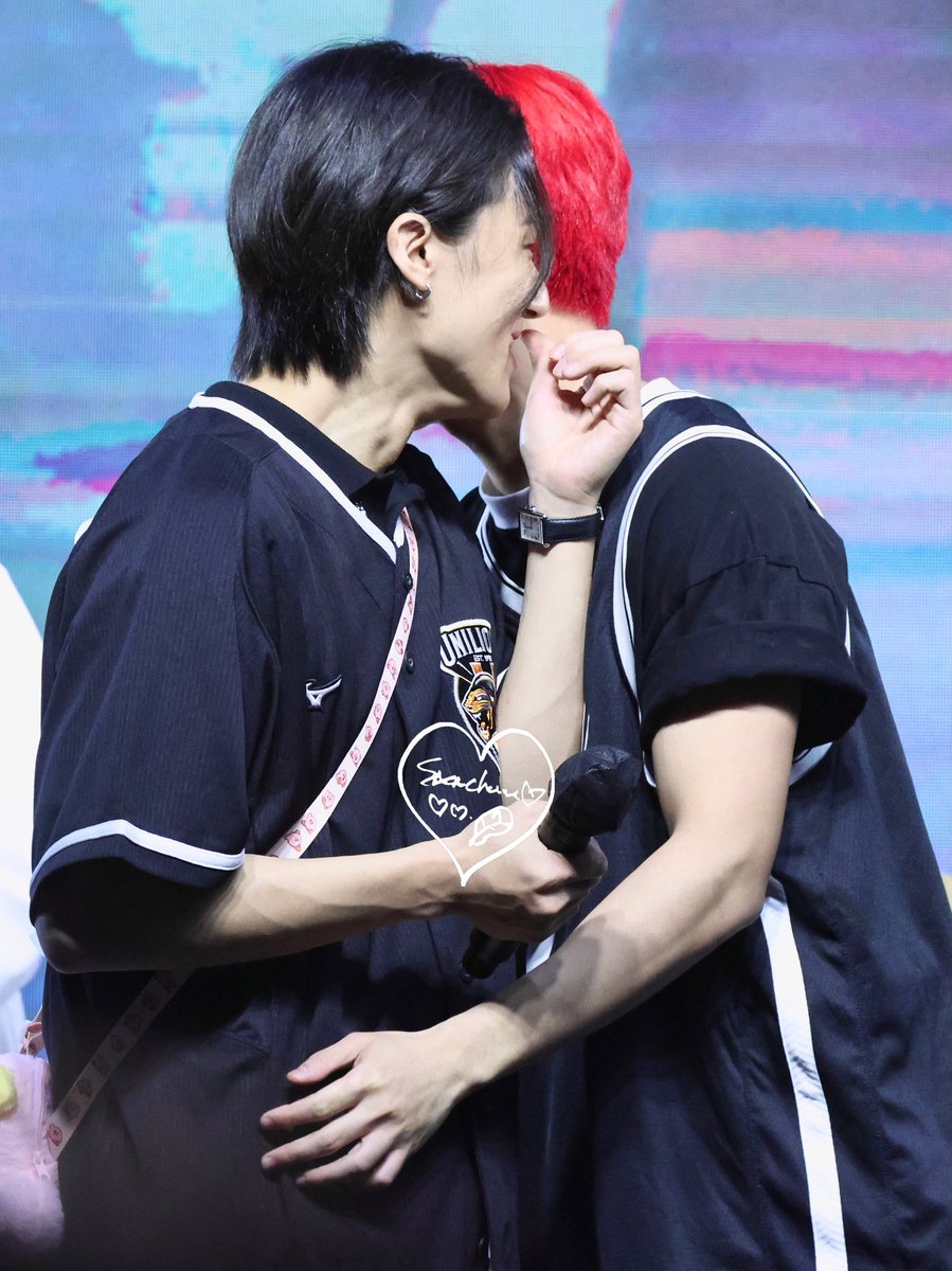 cc woosan 🏳️‍🌈 tweet media