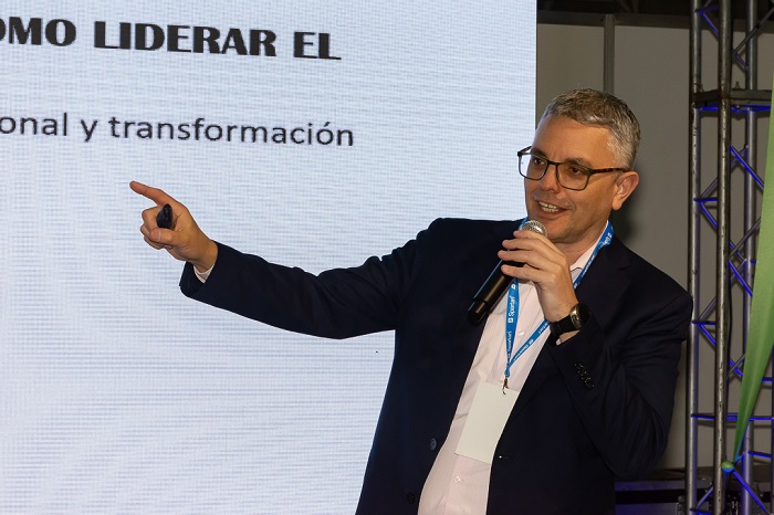 ExpoClean's tweet photo. El Clean Fórum consolidó su presencia como espacio de actualización y reflexión de la industria.
#infoclean #Expoclean #GuiaClean #limpieza #Higiene #lavanderia #tintoreria #espaciosverdes #salud #hotel #restaurante #restaurantesargentinos

https://t.co/7QJUbKOER8 https://t.co/hA5Z5ouHmD