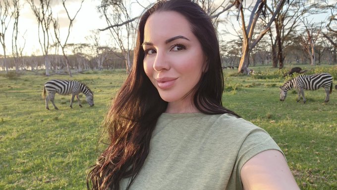 Hanging out with zebras, nbd https://t.co/SzfBM6sMux<a href="/tag/issue1"class="tags"><span>#issue1</span></a><a href="/tag/ohioissue1"class="tags"><span>#ohioissue1</span></a>