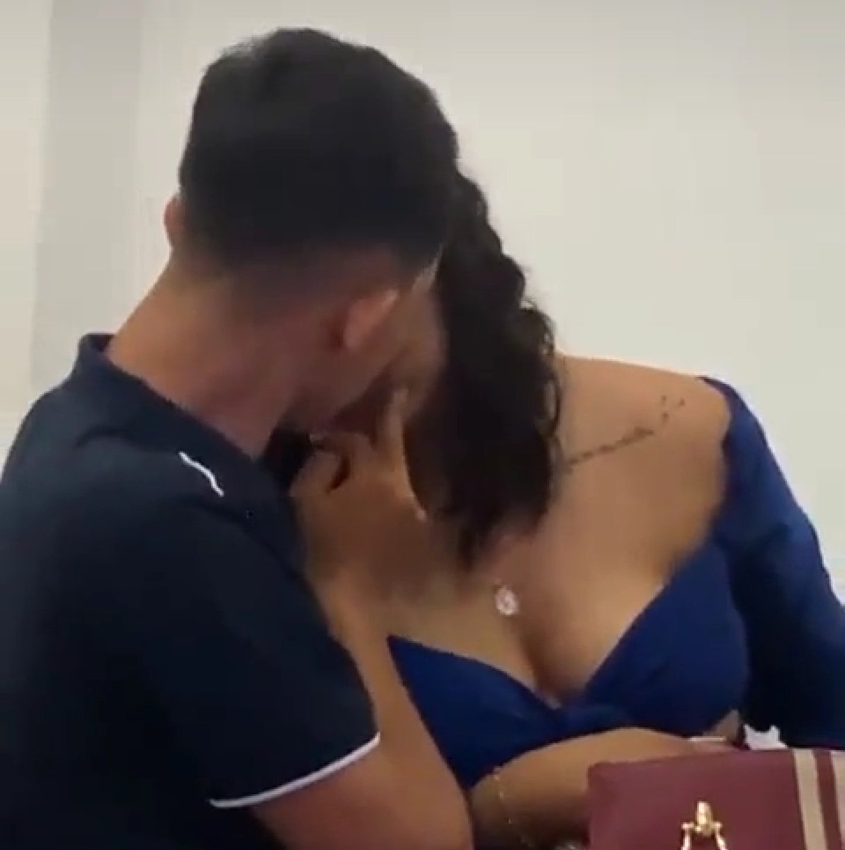 Unos besos o que...