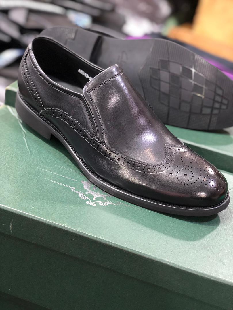 shoesug1's tweet photo. Call/whatsapp; +256702077325 for orders or delivery https://t.co/A6N57NTSRe