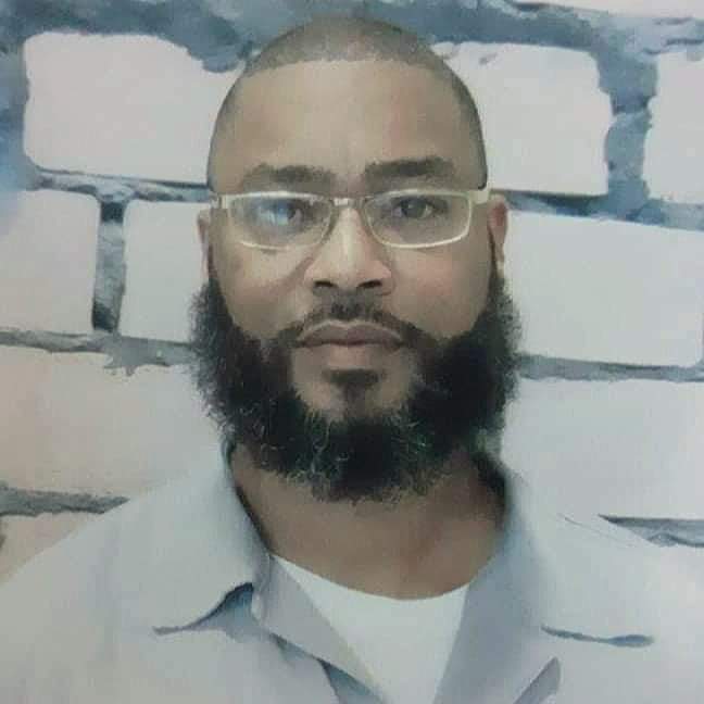 JusticeForReece's tweet photo. ✅Father
✅Son
✅Grandfather
✅Uncle
✅Friend
✅Mentor
✅Leader
✅Advocate
✅Scholar
➡️➡️➡️#Innocent⬅️⬅️⬅️
https://t.co/bJ8U5PeCb4 https://t.co/BhR0KG3Wgz