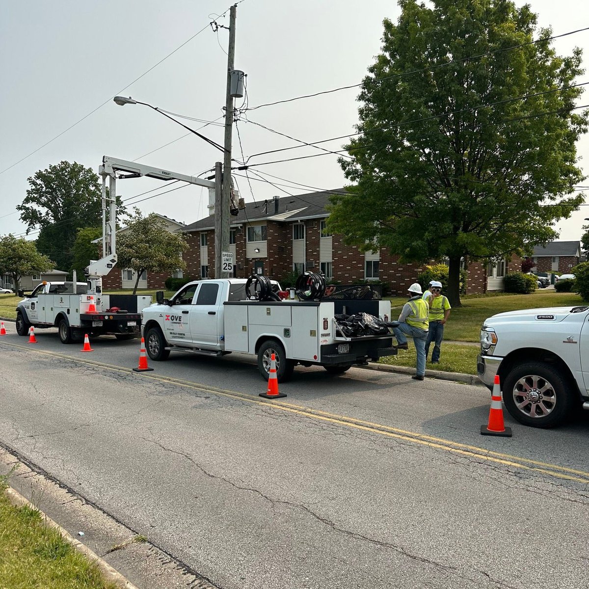 CongruexGroup's tweet image. A big shout out to our Congruex OVE crews working in Cleveland, OH to bring fiber to the homes of local communities.

Thank you, OVE, for all your hard work!

#NetworksBuiltBetter #OneCongruex #Telecom