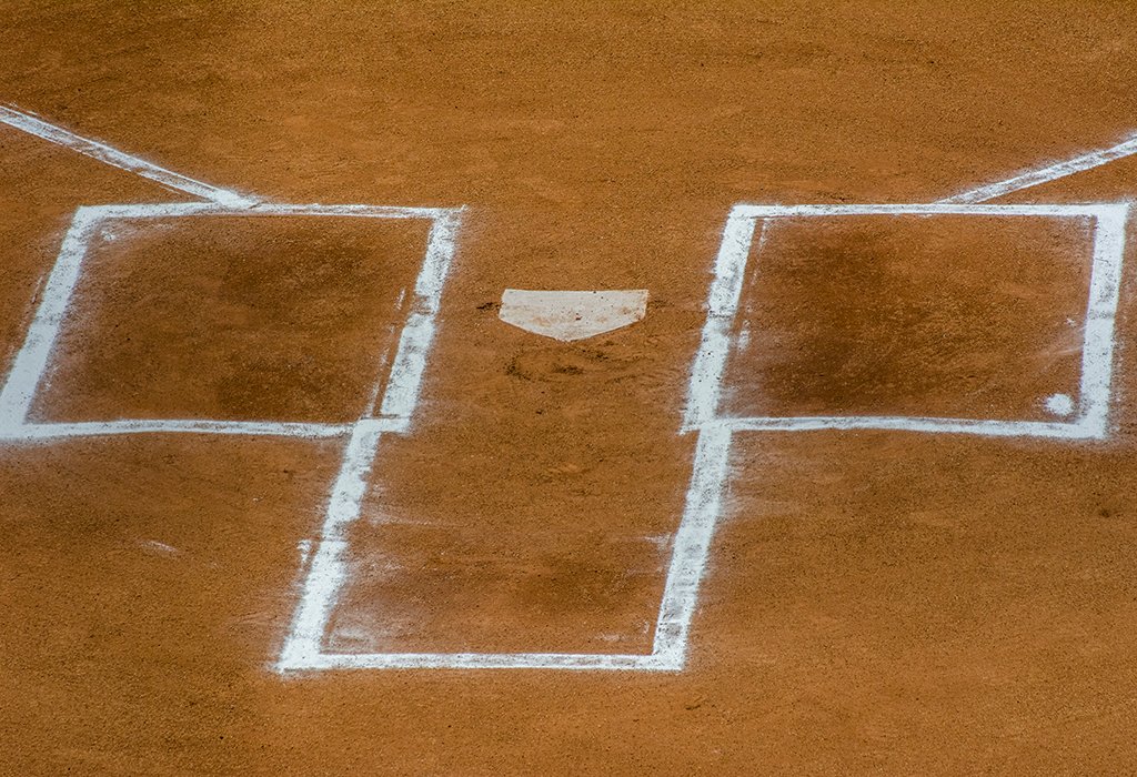 26deLasTunas's tweet photo. Ya se juega #béisbol en el #Cepero de #CiegoDÁvila tercer partido #playoff 4tos de final #62SerieNacionalBéibol, #LeñadoresLasTunas salen delante en el marcador 3 X 1 tras 1 inning y medio ante #TigresCiegoDÁvila Con @Invasorpress https://t.co/KLp7StcVYd