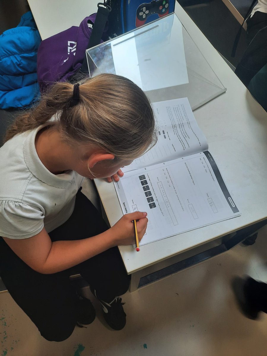 Our Y6s already starting strong 💪completing their <a href="/SparxMaths/">SparxMaths</a> transition packs after school. #teamSTWA <a href="/STWAcademy/">Sir Thomas Wharton Academy</a>