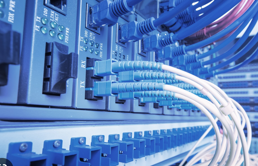 **Webinar July 26th**
<a href="/AlanWeckel/">Alan Weckel</a>  and <a href="/KeysightNAS/">Keysight Network Visibility Test & Security</a> will discuss increasing #scalability test requirements that network equipment and #silicon chip manufacturers, and data center operators will face in implementing #800GbE

LINK: 
truthinit.lpages.co/keysight-testi…