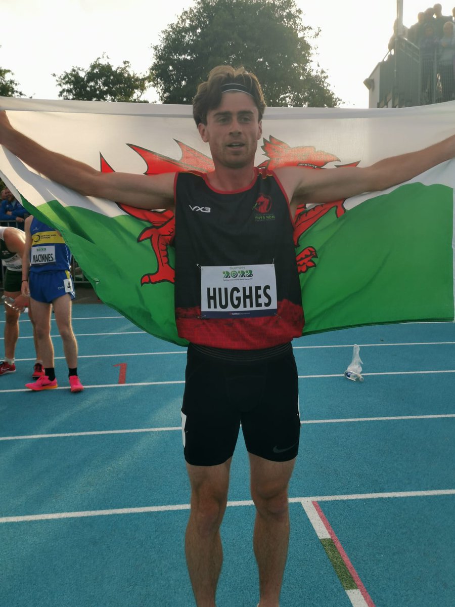 AUR | GOLD 🥇

He’s done it again!!!! Iolo Hughes has won the 1500m, eight years after winning the event at Jersey 2015!! LEGEND!!