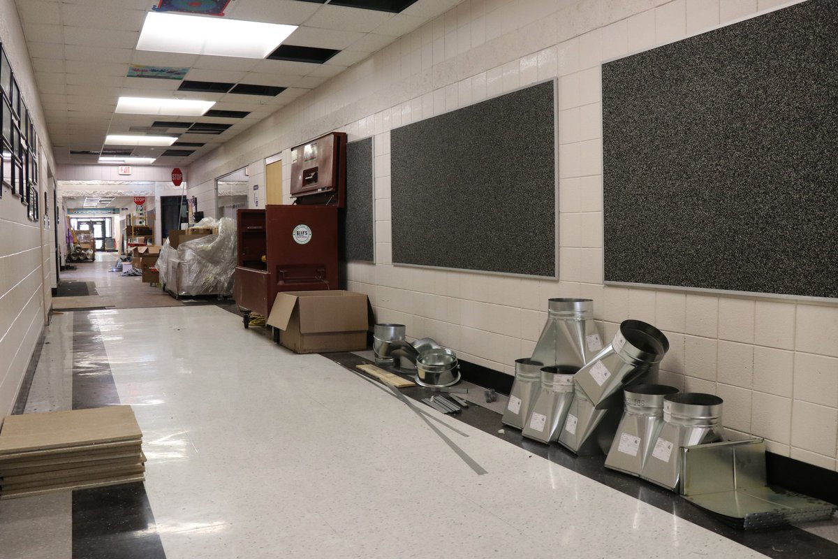 rockwoodschools's tweet photo. Summer maintenance projects include Ridge Meadows HVAC replacement funded by ESSER III and carpeting in the Kehrs Mill library, funded by the 2017 bond issue.

Thank you to our Facilities team and crews around the district for your hard work this summer! #ForwardwithEfficiency https://t.co/3J9ejiO7fy