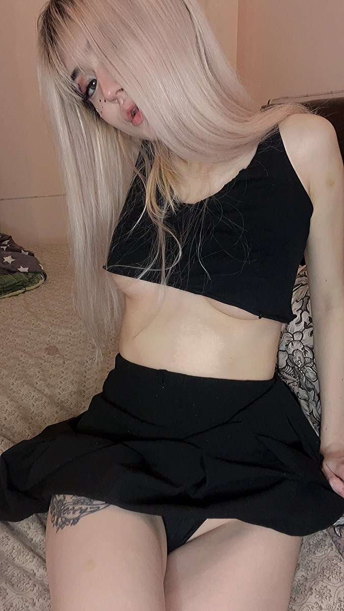 hersaycike83277's tweet photo. 🚻  Let me tie you up. 🥰I'm on fire  #amatuervideo #pussy  #vagina #OnlyFans ⬇ https://t.co/To51gdyvaP https://t.co/lYQtvzkmWs