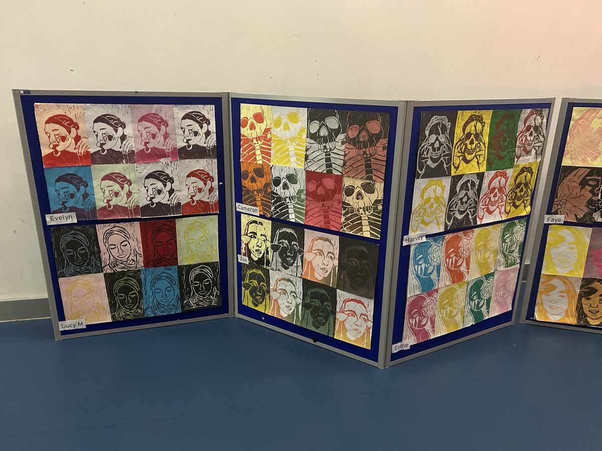 A big thank you to @PerfArts_MHS for letting us showcase the work of some of our very talented students at their showcase tonight🎨⭐️ <a href="/MaghullHighsch/">Maghull High School</a>