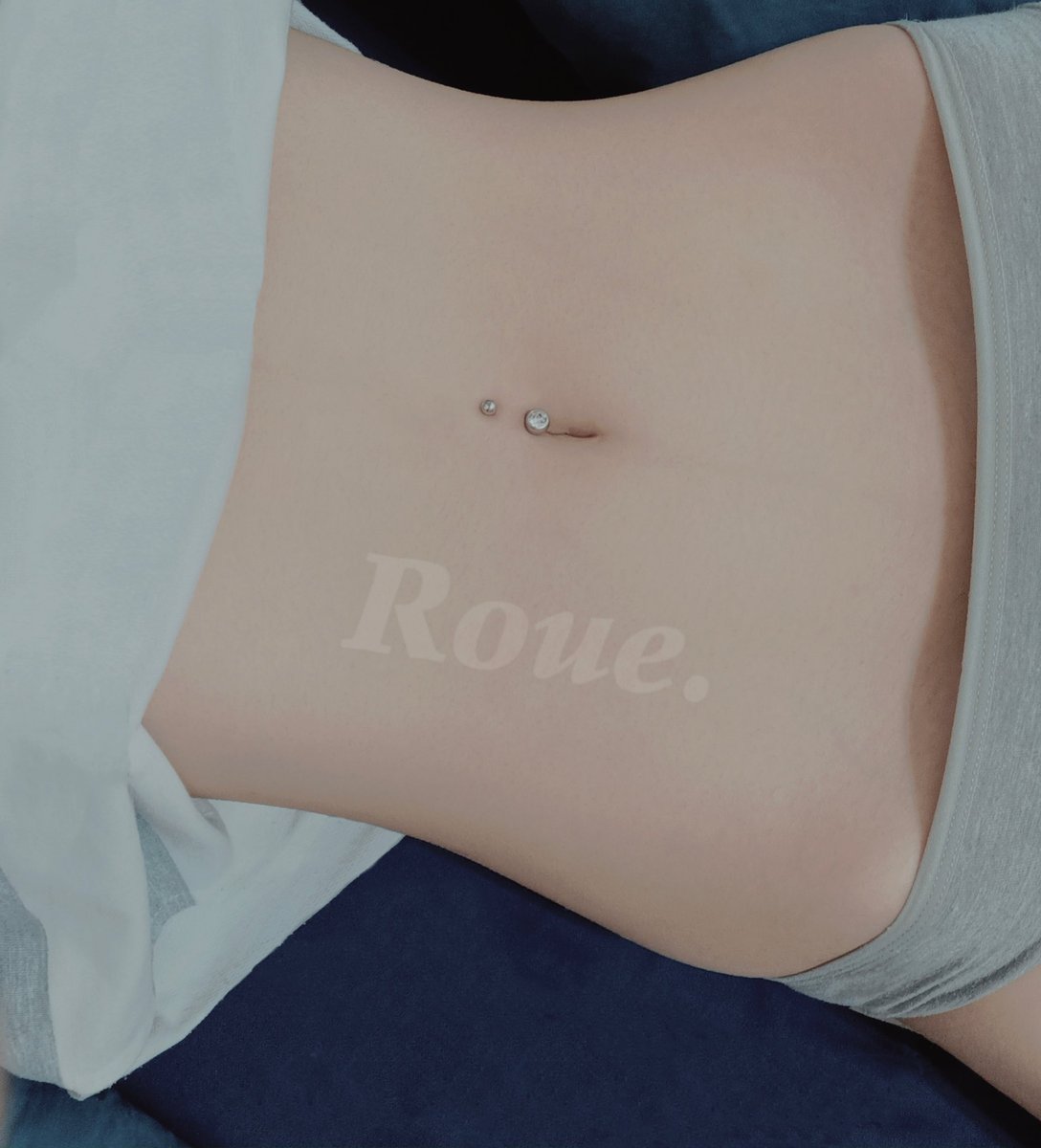 小蠻腰什麼的我還是有一點😚
拍照前很努力的縮個小腹 哈哈哈