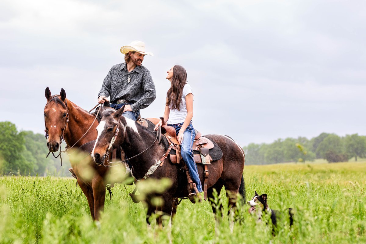 870Photographer's tweet photo. @bhphoto I love traveling around #arkansas and #missouri to different photo shoot locations with my clients. 🧳❤️📸 #canonphotography https://t.co/wh2WaCp0MT