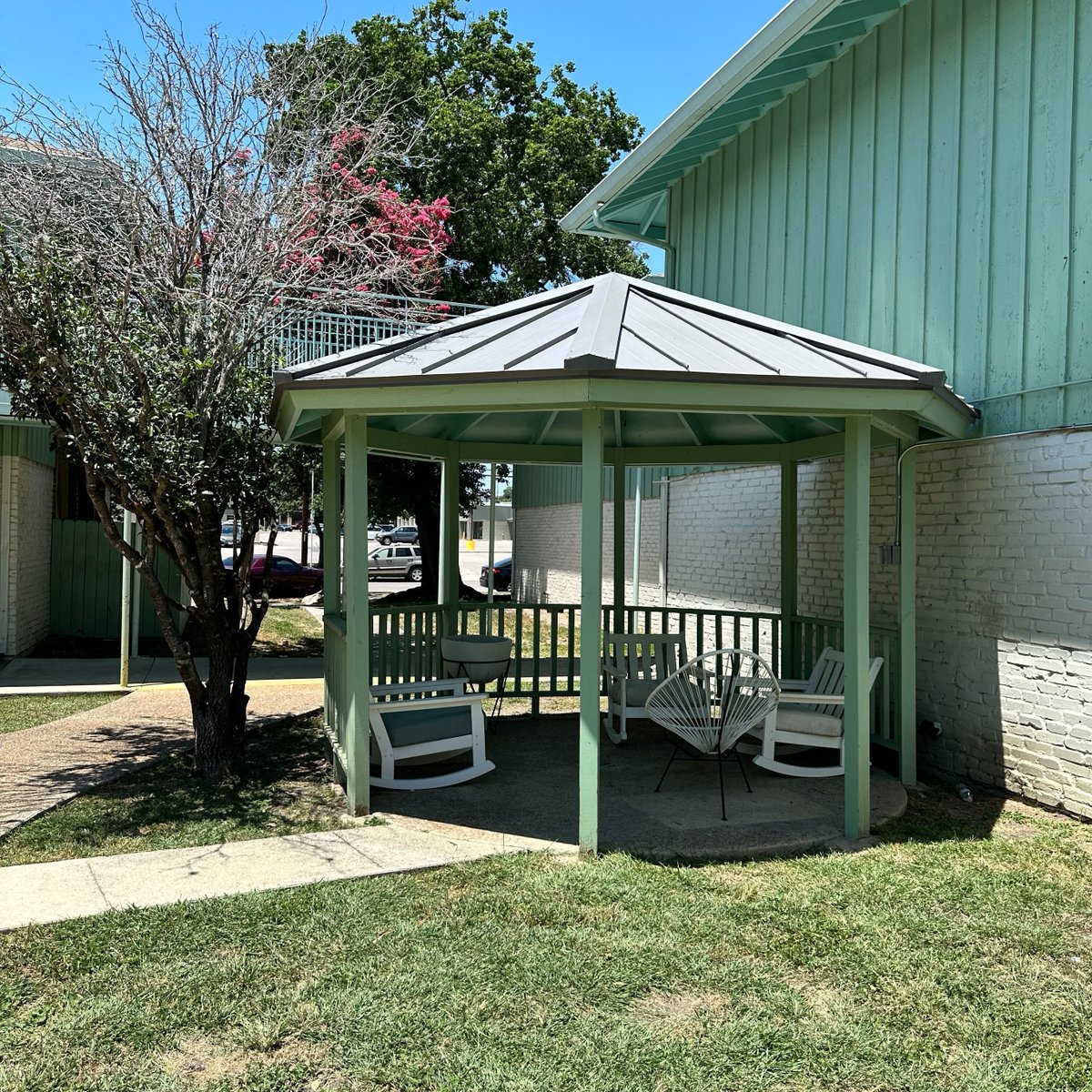 BirchleafApts's tweet photo. Where's the best spot at Birchleaf? https://t.co/kwXT5LQZbm
