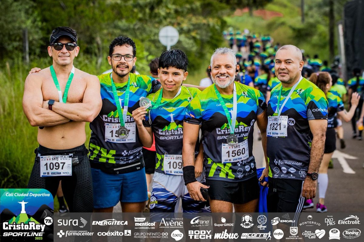 SoyCesarAlAire's tweet photo. Gracias #mibuc por el trabajo tan genial que hacen capturando estos momentos en cada evento!
#Cristorey7K
@CorrePasionCol
#runnersoftheworld
#runnerscali
#RunningMan
#runnersofinstagram https://t.co/d3QkcntWUJ