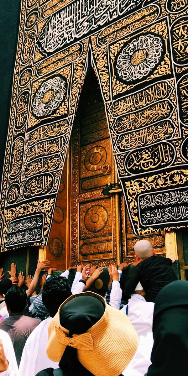💛 رَبَّنَا آتِنَا فِي الدُّنْيَا حَسَنَةً، وَفِي الْآخِرَةِ حَسَنَةً وَقِنَا عَذَابَ النَّارِ🟡
اے اللہ! ہمیں دنیا میں بھلائی عطا  فرما اور آخرت میں بھی بھلائی عطا فرما اور ہمیں دوزخ کے عذاب سے بچا🟡
آمین ثم آمین
💛 السلام علیکم
صبح بخیر 💛