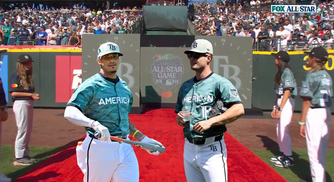 *ahem*

🗣️ FROM THE TAMPA BAY RAYS... WANDER FRANCO &amp; SHANE McCLANAHAN