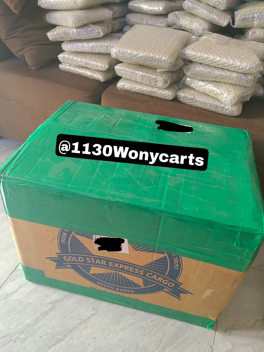 #1130WCUPDATES
Delivered na po yung BOX1 (FINALLY😭)
-Isort ko po muna ito then mag send po ako ng shipment notice sa mga email niyo po. Sa mga may balance pa po paki pay na po para maiship ko na po lahat.