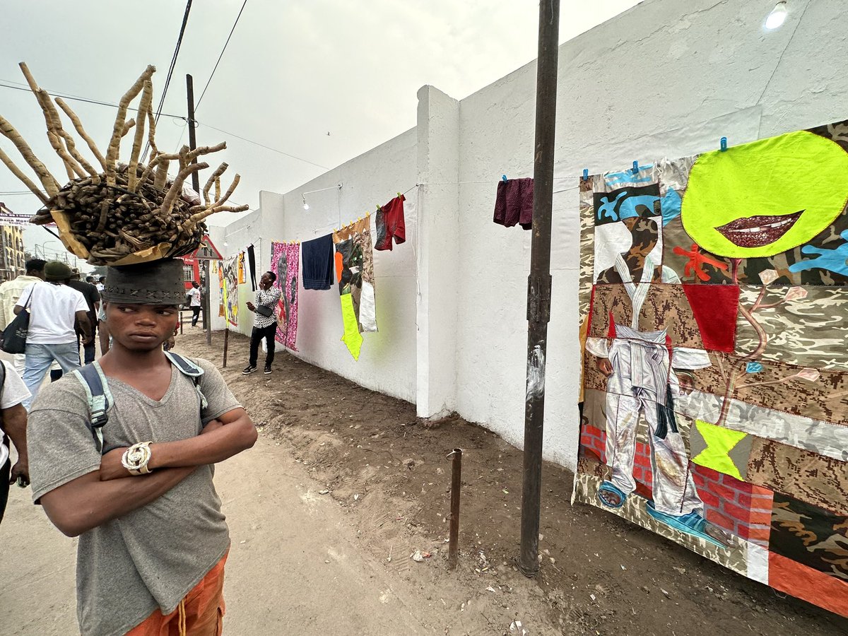 RodrigoGukwiki2's tweet photo. #MBUMA YA KIMPWANZA 
30juin2023 
Kinshasa/Kintambo 
BILANGA Mobile 
Exposition in situ. 
#art 
#contemporary 
#StreetArt 
#EXPOSOLO 
#BALABALA 
#NZELA https://t.co/xbfIcSmaxS