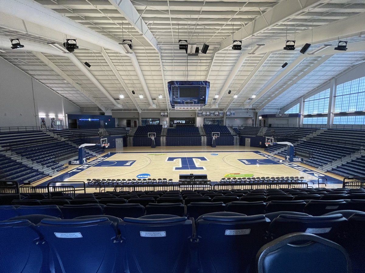 Thank you to @TrineThunderMBB and @48KyleLindsay for having me to campus this week. Very nice campus and facilities!