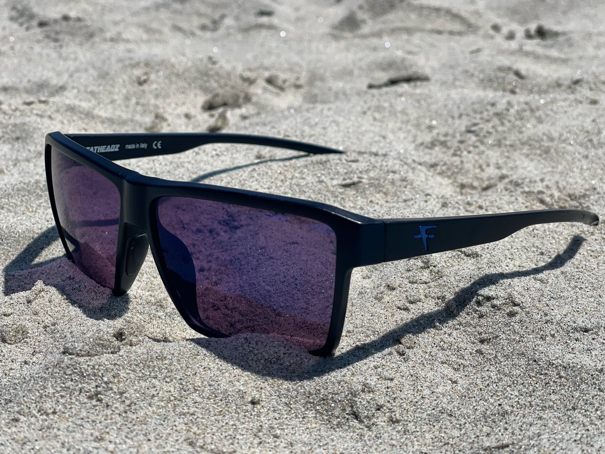 The best accessory for a beach day😎 ☀️🏝️

Shop Lights Out ⬇️ now 

fatheadz.com/products/light…

#beach | #beachdays | #fatheadz | #fatheadzeyewear | #funinthesun | #shady | #shadybeach | #lightsout