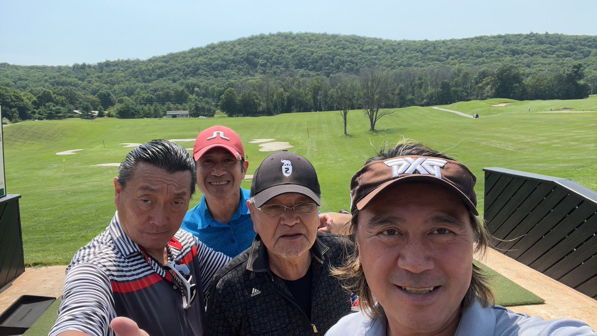 hayatotanoue's tweet photo. 今日は今月末の土日にニューヨークで日系人ベストアマチュアゴルフチャンピョン決めるベスト30トーナメント開催ゴルフ場のスプリングクリスタルリゾート(全6コース)のBlack Bearに下見にプレイ来ました。
素晴らしいゴルフ場でした
#ゴルフ #ニューヨーク #hayatonewyork
#newyork
#golf #best30 https://t.co/xoiIjwH841