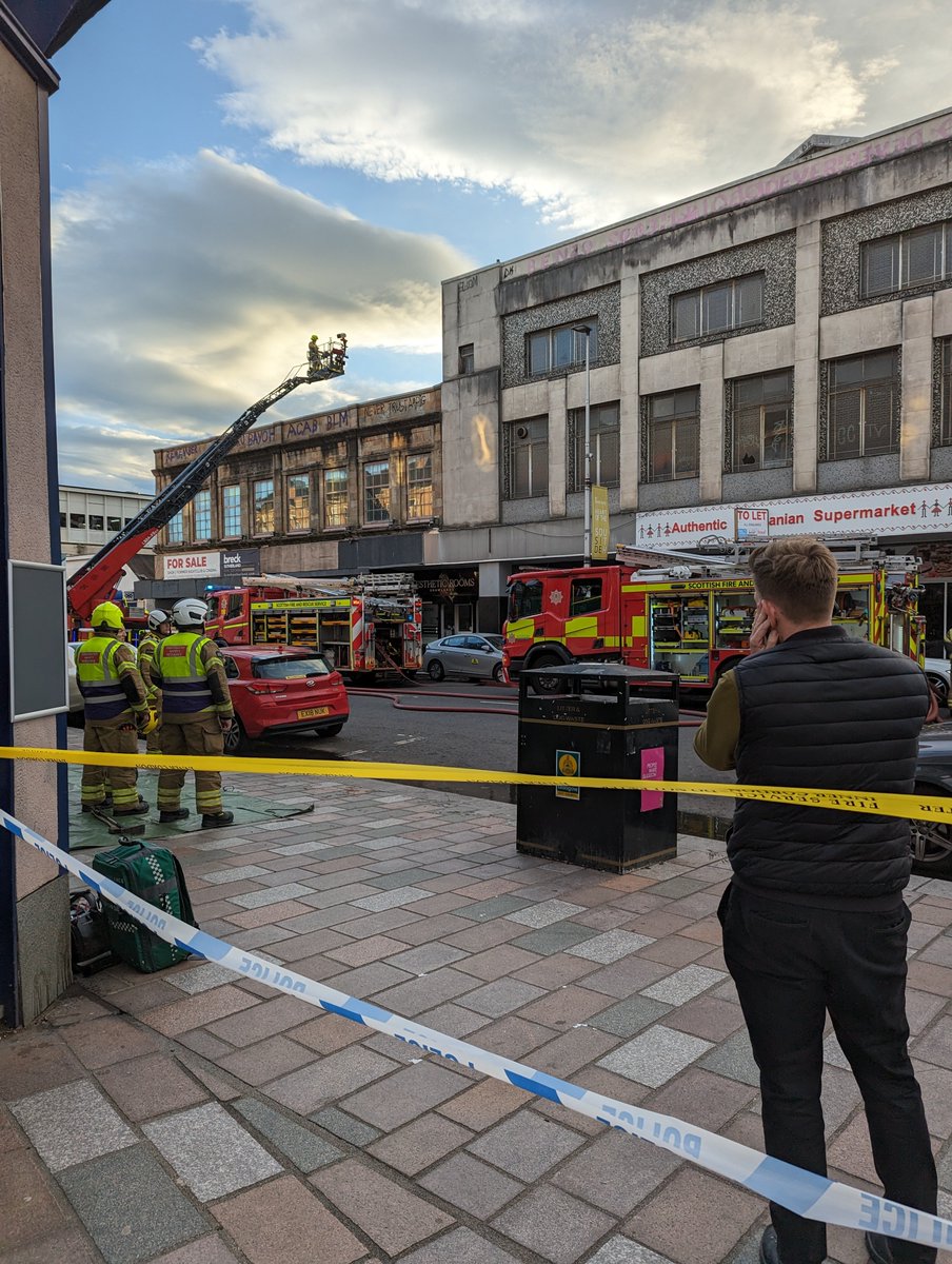 Can't believe the derelict old cinema across from my flat has mysteriously gone on fire. In Glasgow of all places!