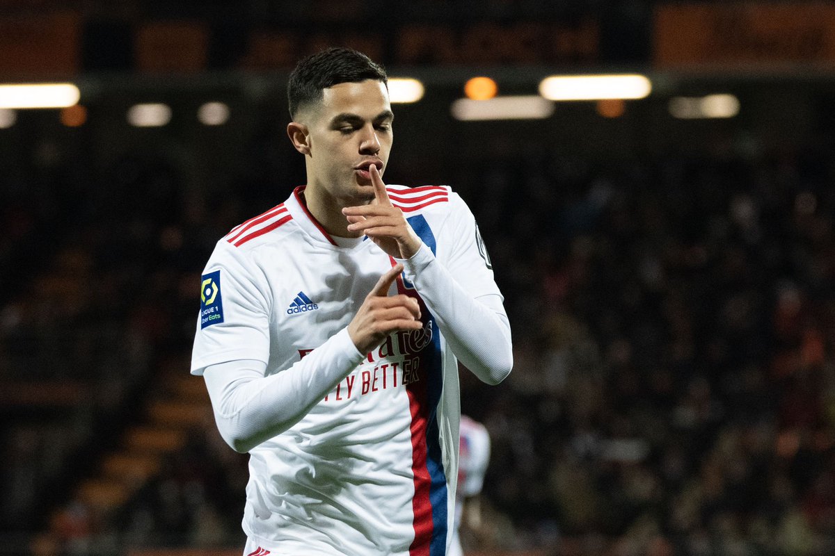 FabrizioRomano's tweet image. Bournemouth sign Romain Favre, deal done — told medical will take place on Wednesday, then he will join Lorient on loan. Here we go 🍒🇫🇷

Total package of €15m, no add ons. 

AFCB very impressed with Faivre and they agreed on new loan to Lorient thanks to excellent relationship.