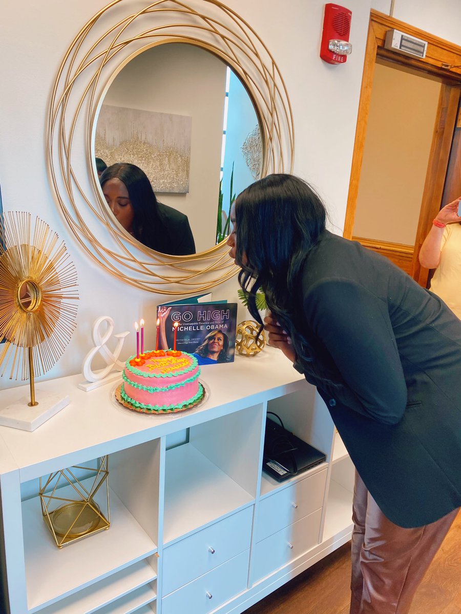 Wishing the happiest birthday to our Chancery Court Part III Calendar Clerk, Jessica! We love her and would not be able to do our work without her! Happy Birthday Jessica!