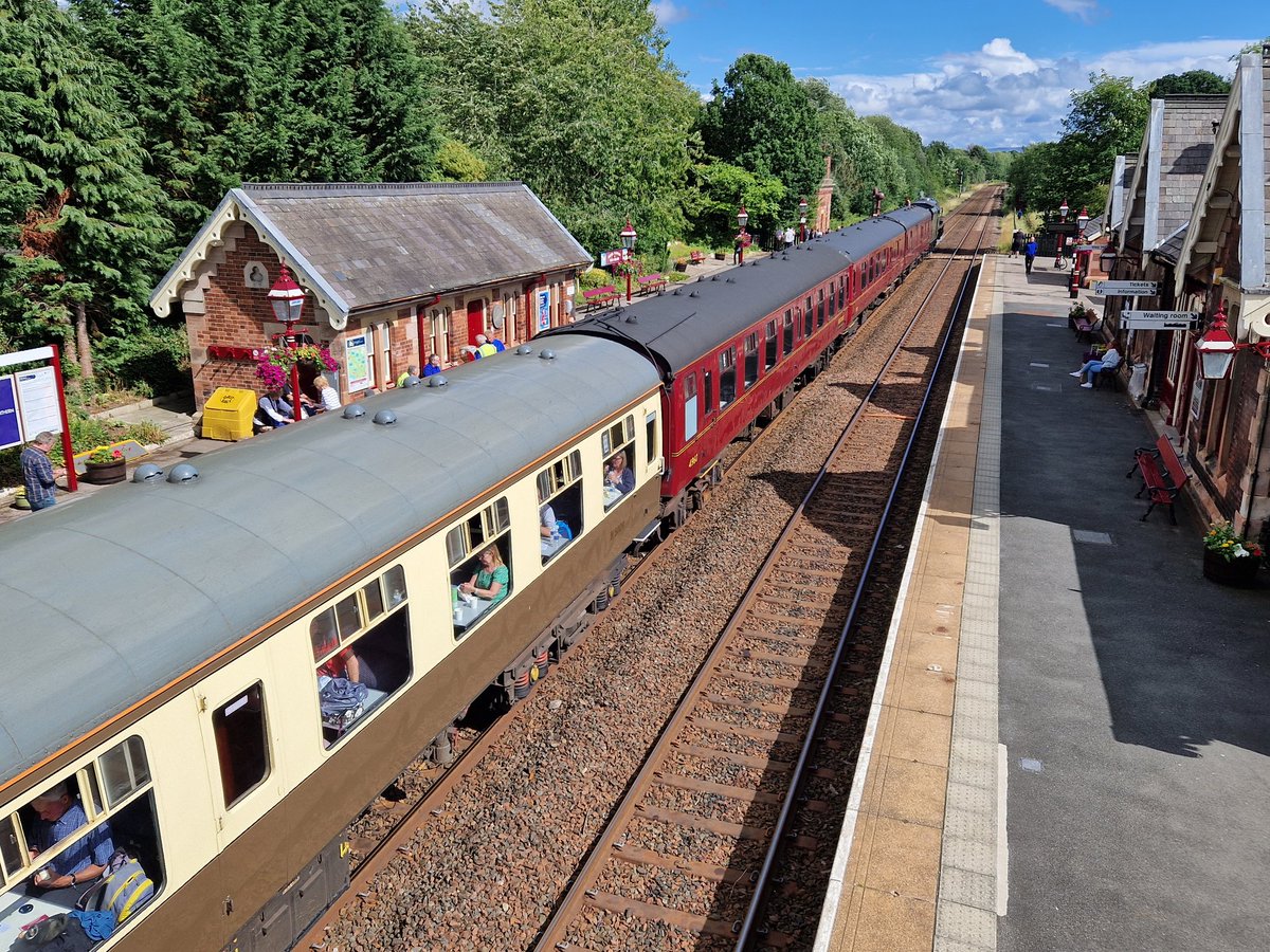 David_Simister's tweet image. The North. Coffee. Steam locomotives. Real ale. My kinda day out...