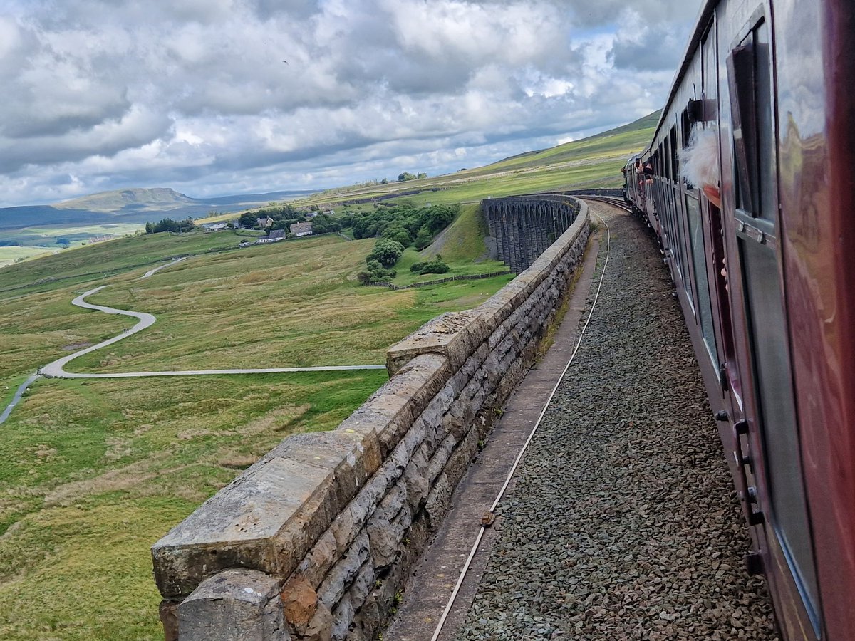 David_Simister's tweet image. The North. Coffee. Steam locomotives. Real ale. My kinda day out...