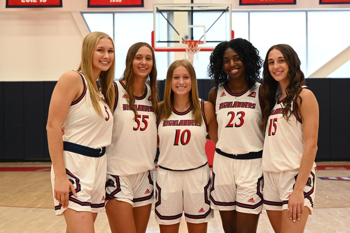📸😁𝐓𝐡𝐞 𝐅𝐫𝐞𝐬𝐡𝐢𝐞𝐬📸😁

⚔️#5 Audrey Kormann
⚔️#10 Marissa Gingrich
⚔️#15 Madilyn Dogs
⚔️#23 Mackenzie Wright-Rawls
⚔️#55 Angelina Banas

#RollTech ⚔️