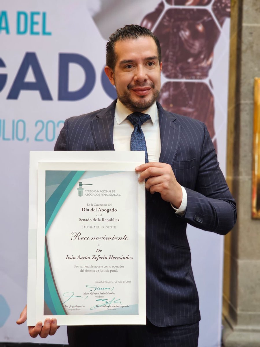 Iván Zeferín tweet media