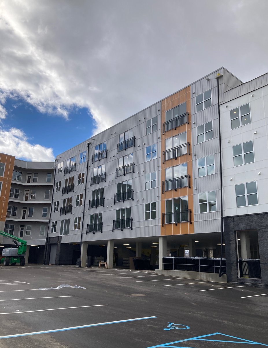 WielandBuilds's tweet photo. WIELAND is proud to announce the completion of the City View 503 Building. The complex spans 134,646 SF and contains 117 units. WIELAND began work on August 24, 2021, and completed the project in May 2023. #WIELANDbuilds https://t.co/F1htZPPzmS