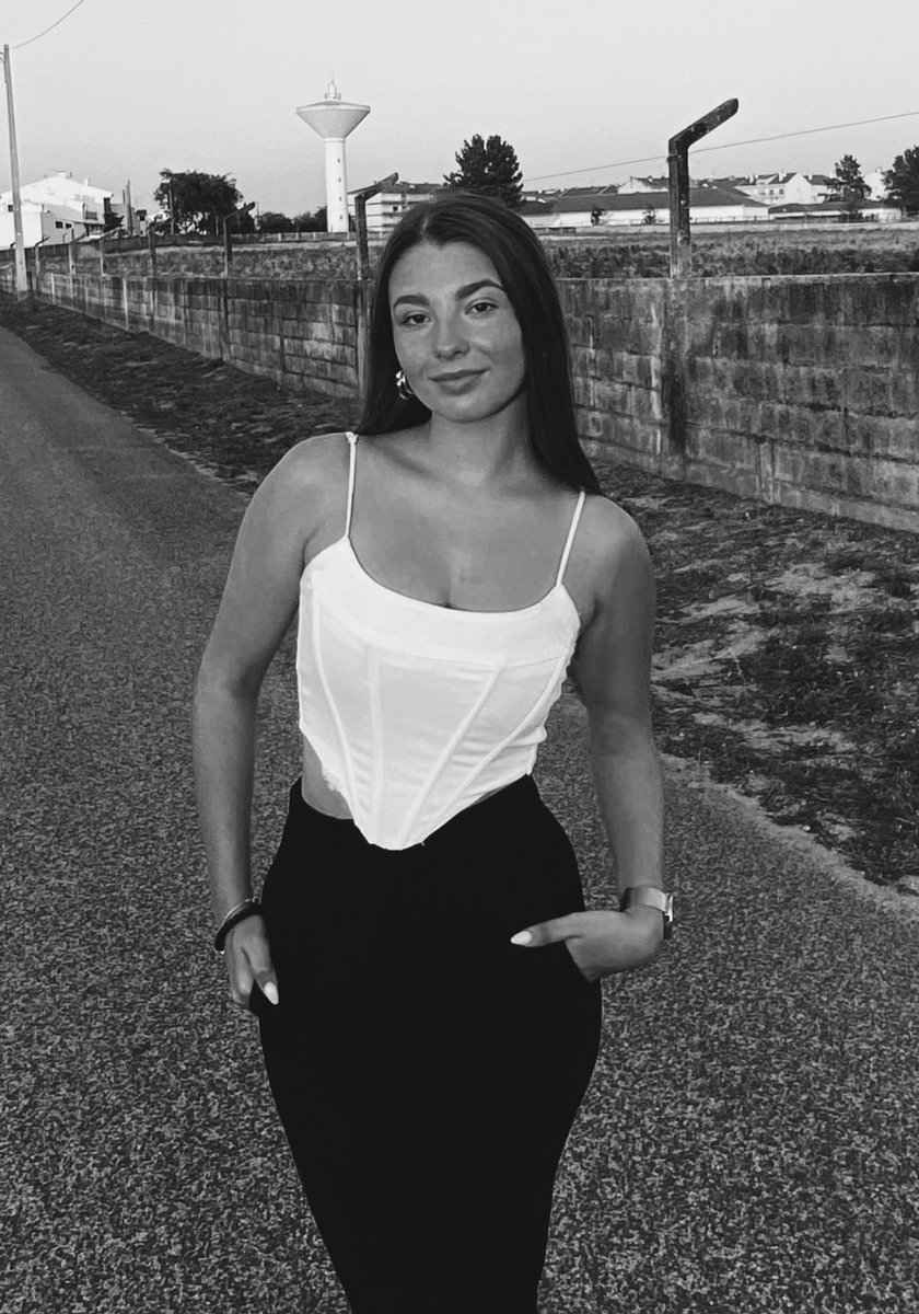 danielassilva0's tweet photo. ainda não tinha metido estas aqui 🌾 https://t.co/h8TL3AAPvT