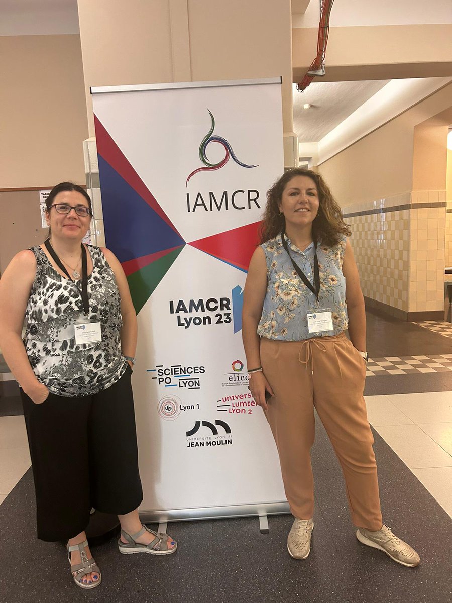 LauTeruel's tweet image. Delighted to have presented the research &quot;When polarization and misinformation go hand in hand: quality European press discourse&quot; at #IAMCR2023 in Lyon. An excellent international academic representation that has been hot together...(Une solution pour la chaleur, s&apos;il vous plaît)