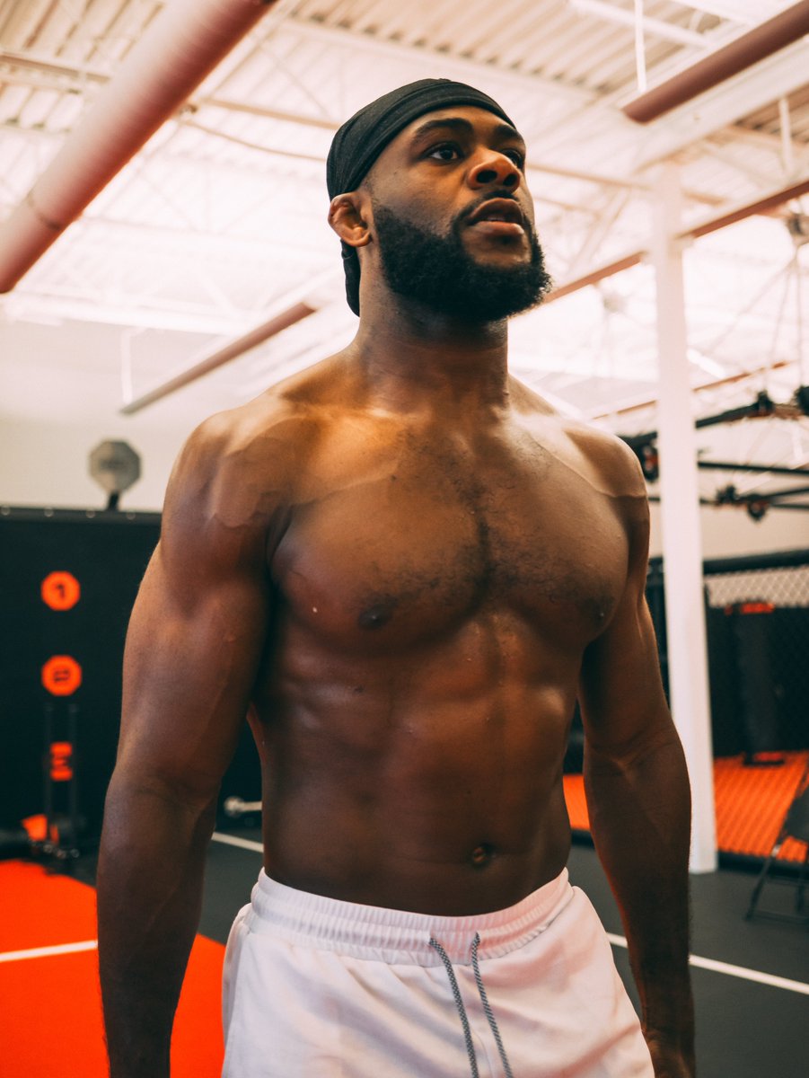 funkmasterMMA's tweet photo. We’ll see who has the built-in excuses. 5.5 weeks til we see who is who. 💯
•
📸 @jakefinemedia
#SnapTheTwig #4TimeFunk #AndStill #TWS https://t.co/rItFKSZlzO