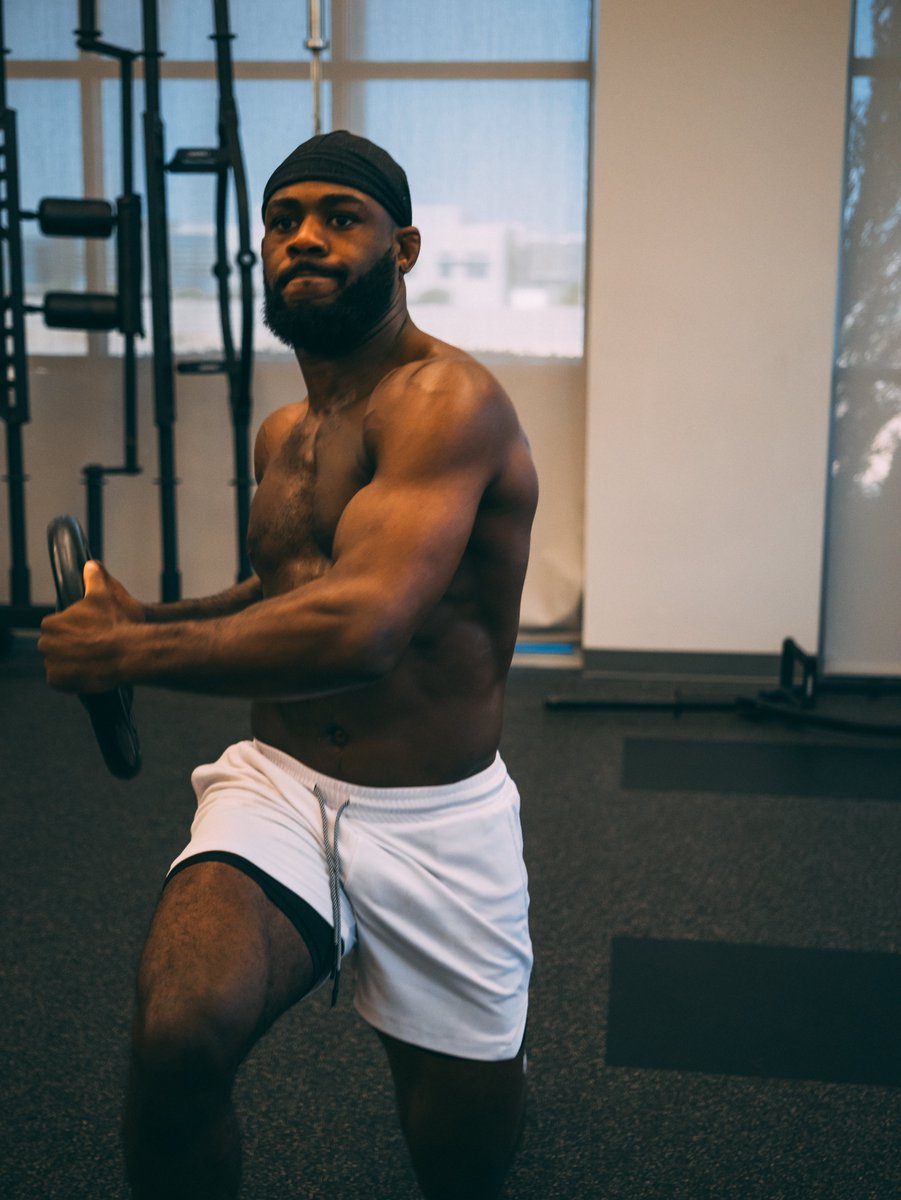 funkmasterMMA's tweet photo. We’ll see who has the built-in excuses. 5.5 weeks til we see who is who. 💯
•
📸 @jakefinemedia
#SnapTheTwig #4TimeFunk #AndStill #TWS https://t.co/rItFKSZlzO