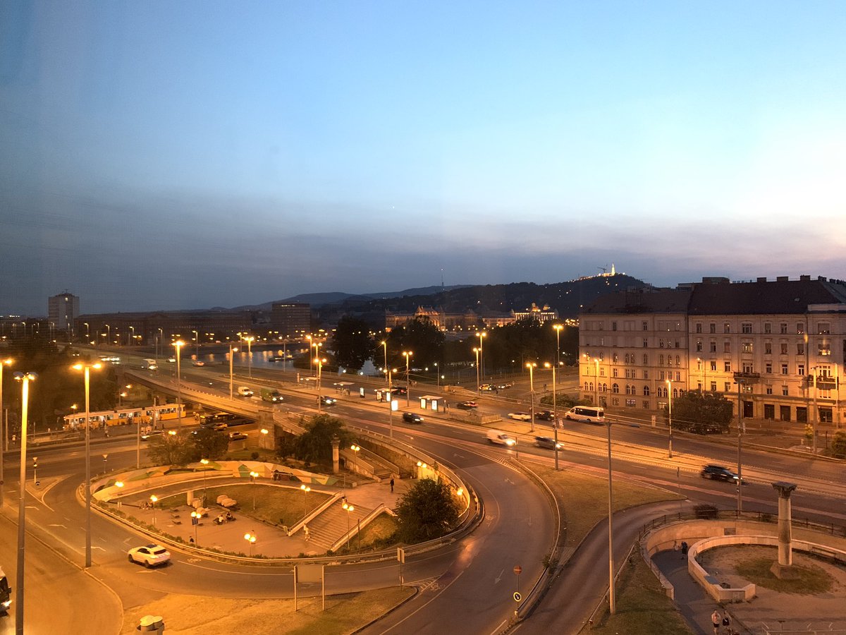 Day one of <a href="/CanineForum/">Canine Science Forum</a> is drawing to a close, and what an interesting day it has been. I'm looking forward to presenting tomorrow, and also watching talks by two other @DTScholar researchers - <a href="/ElleJJordan/">Dr Eleanor Jordan</a> and Eliza Ruiz-Izaguirre. #CSF2023