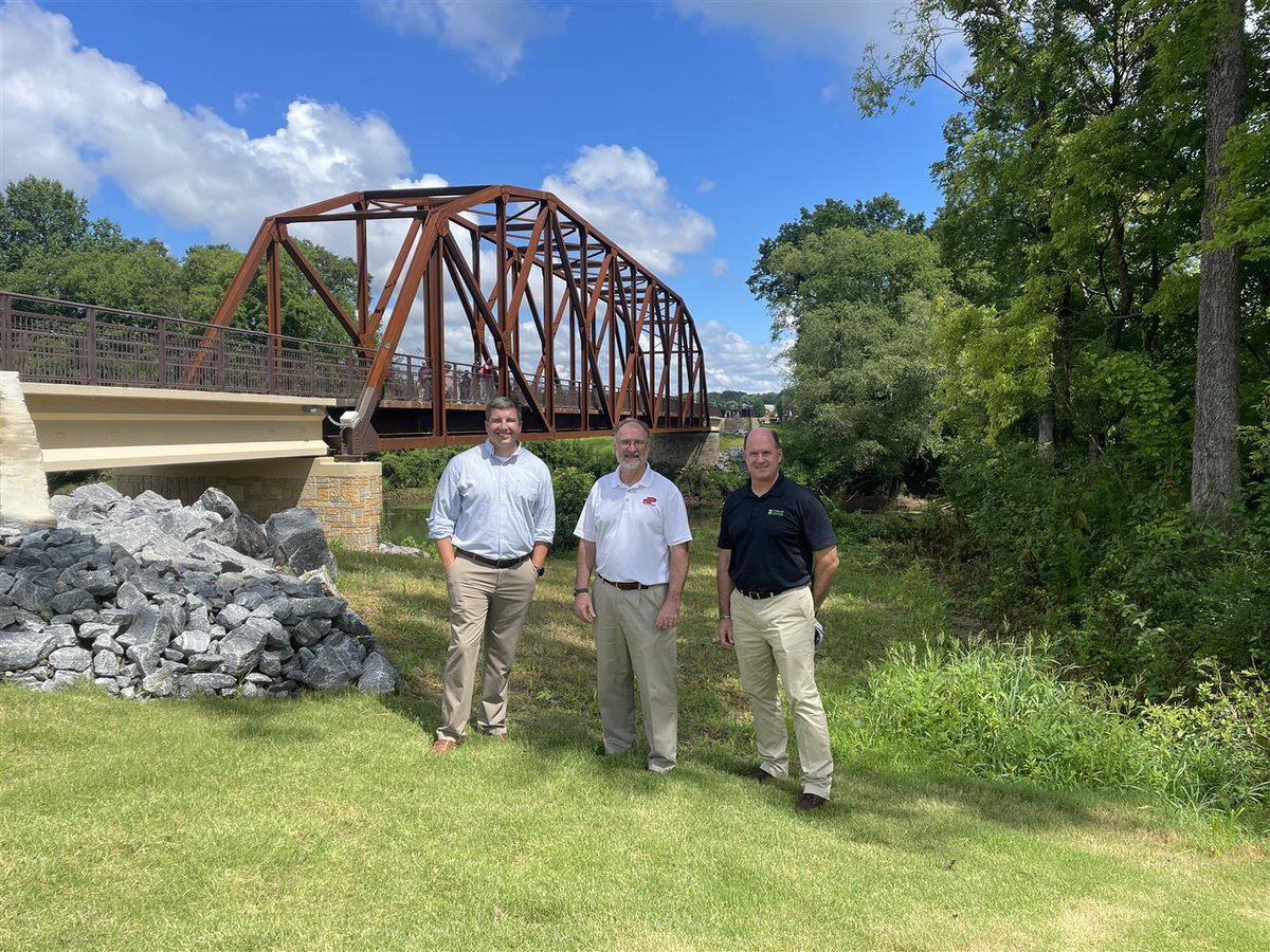 Yesterday, T&amp;H joined our team partners, CHA Consulting and <a href="/EdwardsPitman/">Edwards Pitman</a>, along with our clients, the <a href="/cityofduluthga/">City of Duluth, GA</a> <a href="/JohnsCreekGAgov/">CityofJohnsCreek</a>, at the opening of Rogers Bridge! It was an amazing experience to be a part of the revival of the 308-foot bridge as a pedestrian bridge!