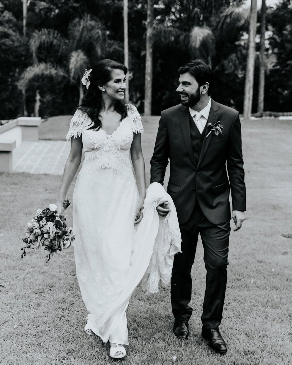 blessends_'s tweet image. Amor selado, jornada iniciada. 💍✨
#casamentos2023 #noiva #noivo #noivado #casar #casamentos #wedding #bride #fotoefilmagem #blessendsfotoefilme