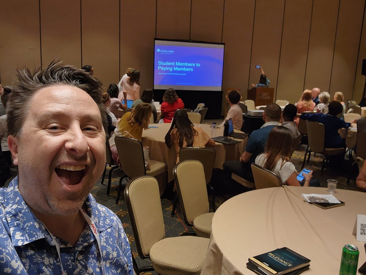 outinfront503's tweet photo. I think I misunderstood the group selfie assignment. #INTCHG23 #OSCPA https://t.co/Phj8LltP4Z