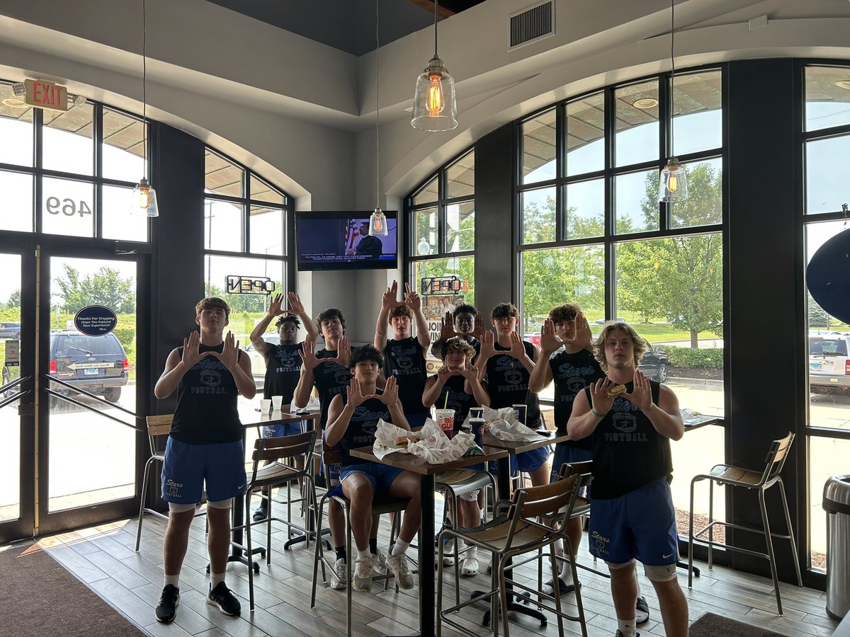 SCNU had a great time grabbing slurpees with the rest of the guys and then went and ate some Jersey Mikes.